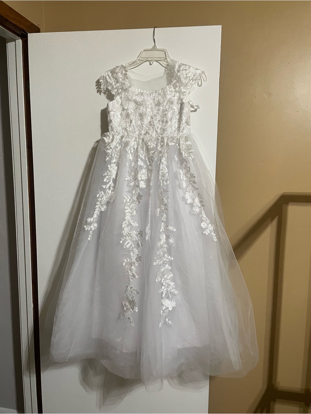 White Floral Lace Tulle Flower Girl Dress